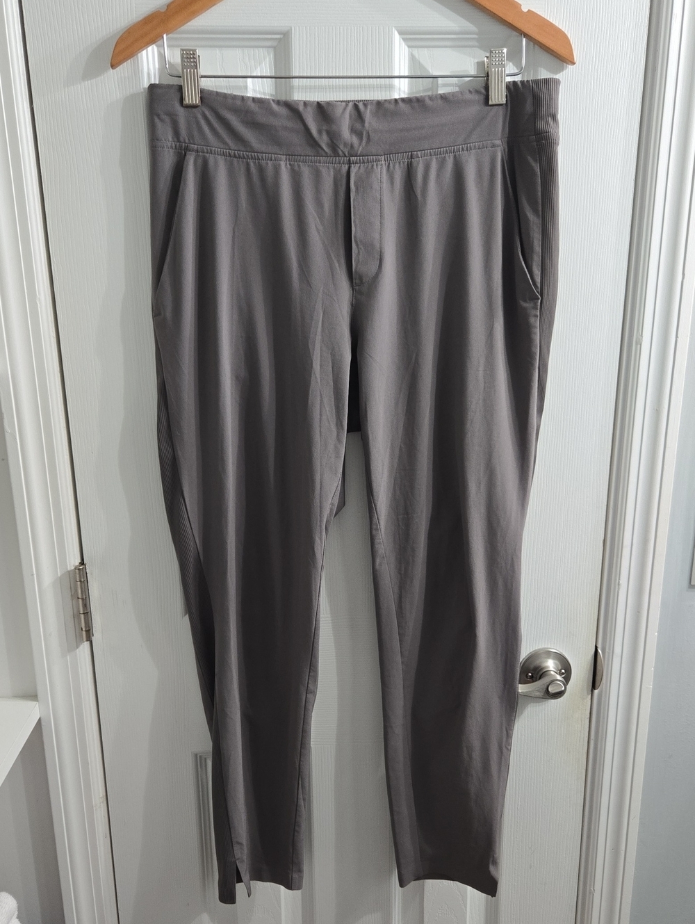 Athleta Endless High Rise Straight Leg Pant Sz 8 Smoked Mauve NWOT